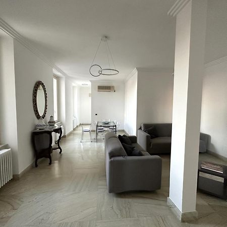 Crispi 2Enty At Spanish Steps Рим Экстерьер фото